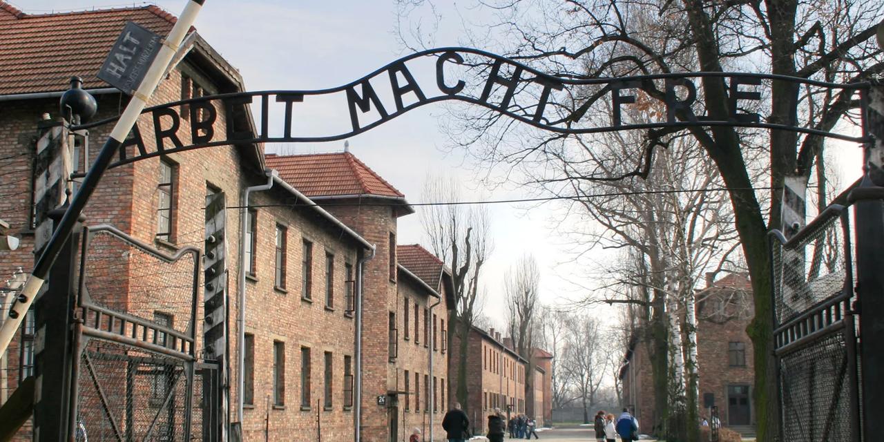Auschwitz-Birkenau: Lekcja Historii, Pamięci i Przestrogi